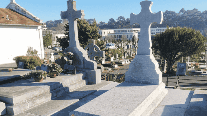 monument funéraire rénové par la marbrerie baulon